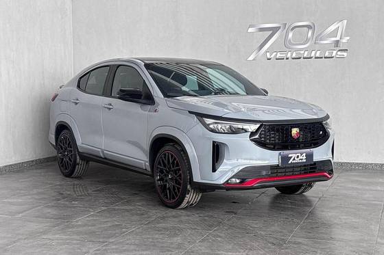 FIAT FASTBACK 1.3 TURBO 270 FLEX ABARTH AT6 FIAT FASTBACK 1.3 TURBO 270 FLEX ABARTH AT6